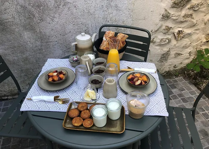 Les Troglos de la Tufolière