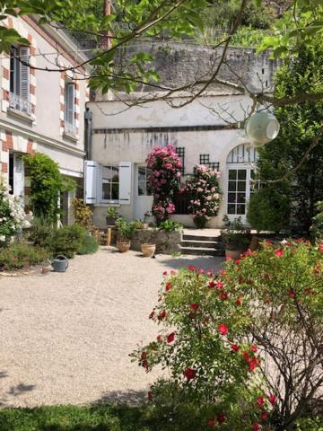 Les Troglos De La Tufolière Bed and breakfast Rochecorbon